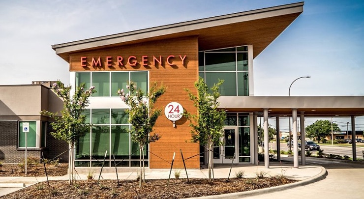 The Emergency Center Arlington 24 Hour ER Exterior